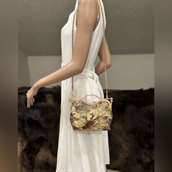 Unique Embossed Cowhide Handmade Double Kisslock Handbag, Includes Small Clutch - Picture 11 of 16
